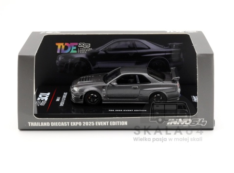 Model samochodu Nissan Skyline GT-R R34 Z-Tune TDE2025 Event Edition w skali 1:64 - opakowanie