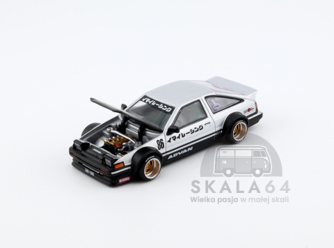 Model samochodu Toyota AE86 Sprinter Trueno Kaido Street V w skali 1:64  - maska