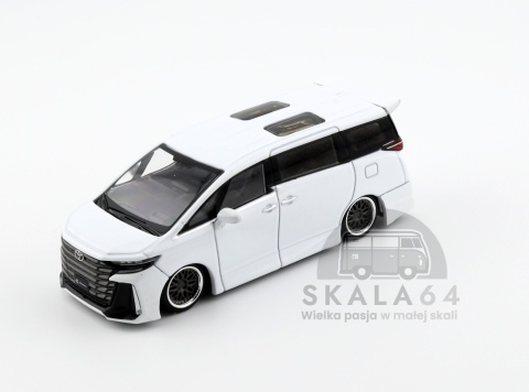 Model samochodu Toyota Vellfire 40 KUHL White LHD w skali 1:64 - przód