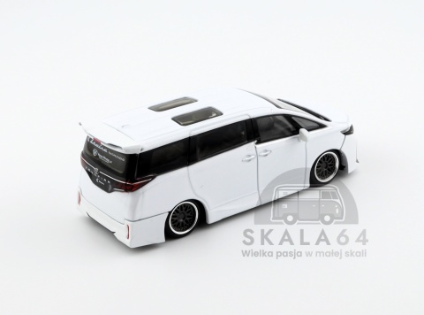 Model samochodu Toyota Vellfire 40 KUHL White LHD w skali 1:64 - tył