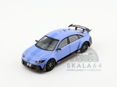 Model samochodu Hyundai RN22e Performance Blue LHD w skali 1:64 - przód