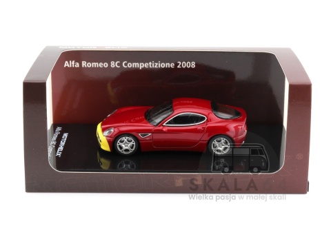 Model samochodu Alfa Romeo 8C Competizione 2008 Customized Rosso w/ Yellow Front Bumper Limited 400 PCS w skali 1:64 M69064 -