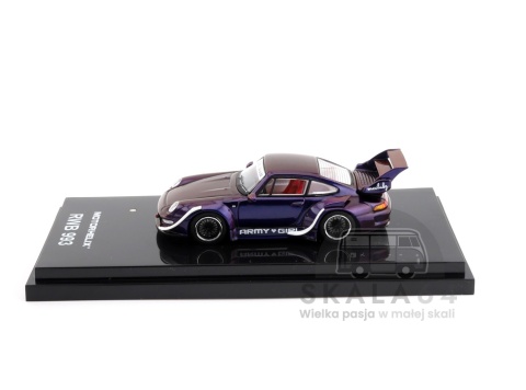 Model samochodu Porsche 911 RWB 993 Army Girl w skali 1:64 M62205 - bok