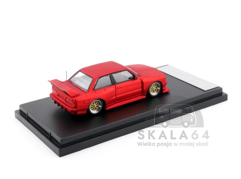 Model samochodu BMW 3 E30 DieCast Con Barcelona Limited Edition 899 PCS Matte Red w skali 1:64 - tył