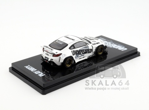 Model samochodu Toyota GR86 Play Dirty UNDEFATED x QUADRANT w skali 1:64 - tył