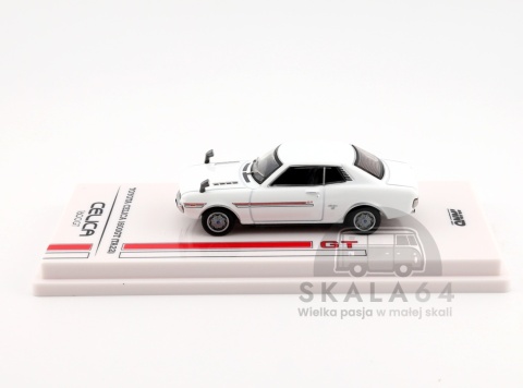 Model samochodu Toyota Celica 1600GT TA22 White w skali 1:64 - bok