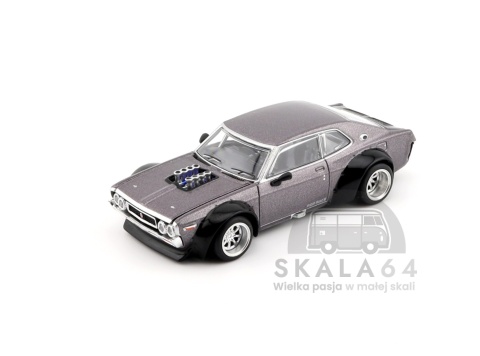 Model samochodu Nissan Laurel C130 Metallic Grey w skali 1:64 - przód